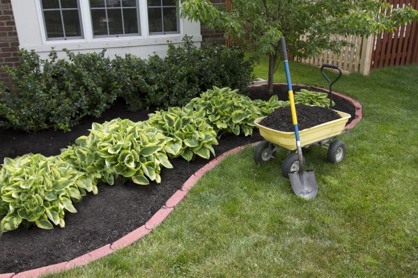 Landscape Mulching in Fresno