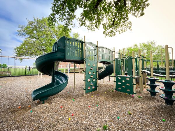 Playground Mulch Service in Fresno